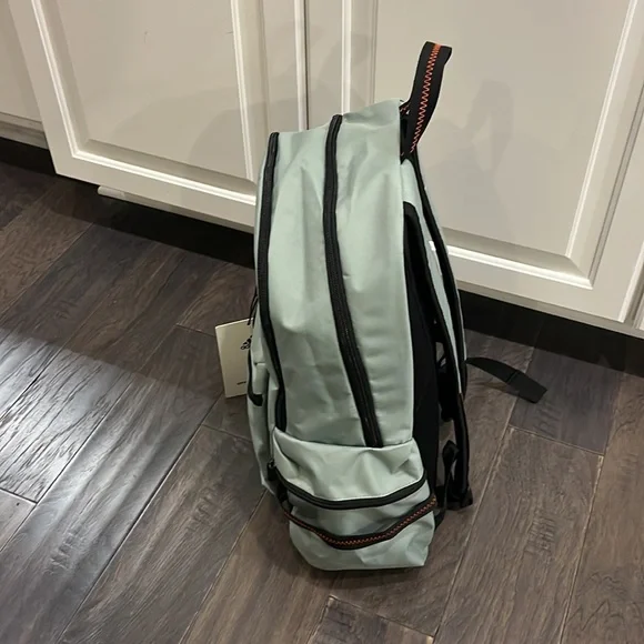 nike backpack for udner 30 3 Brand with matching Pencil Case – Black – One Size (18L) Color:Matte Magic Ghost Pearl Energy Return Pesca Carretilha Abu Abu weave construction offers airy